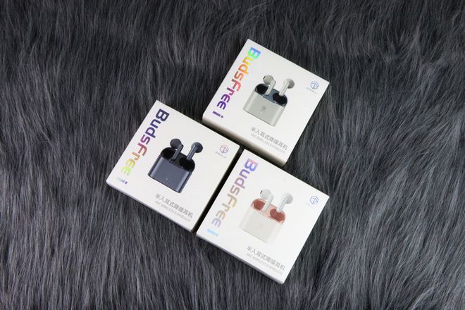 牙耳机弱水时砂budsfree i评测。米乐m6登录入口专业歌手的选择无线降噪蓝(图7)